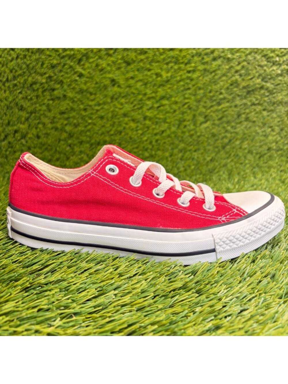 Converse Chuck Taylor All Star OX Womens Size 6 Red Athletic Shoes Sneakers